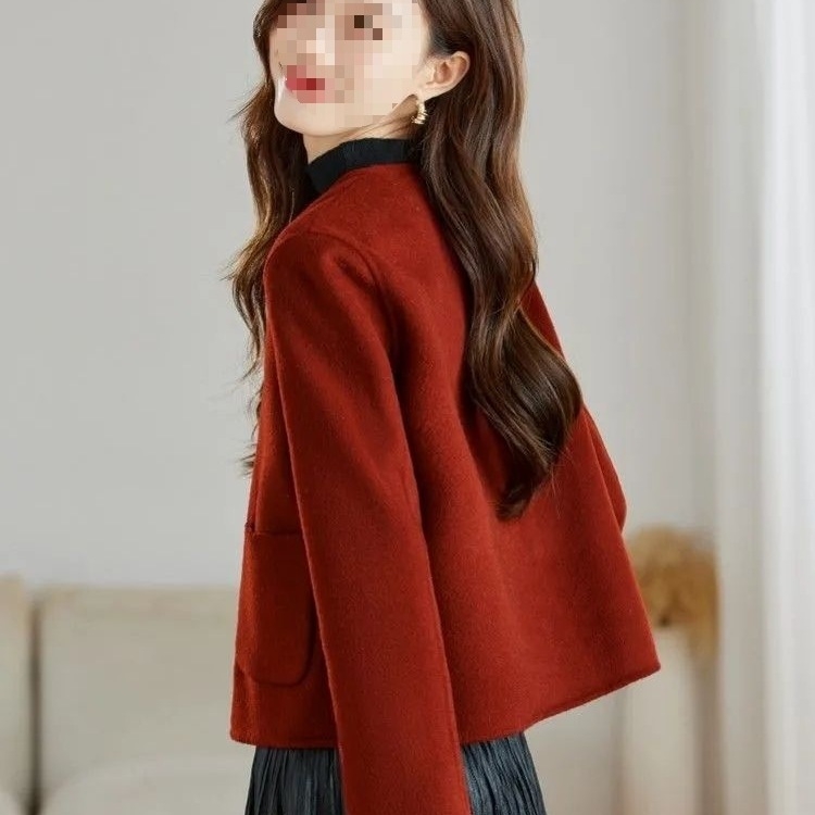 Palton scurt din chenille, croială lejeră, guler rotund, mâneci 3/4, primăvară 2025, pentru femei adulte