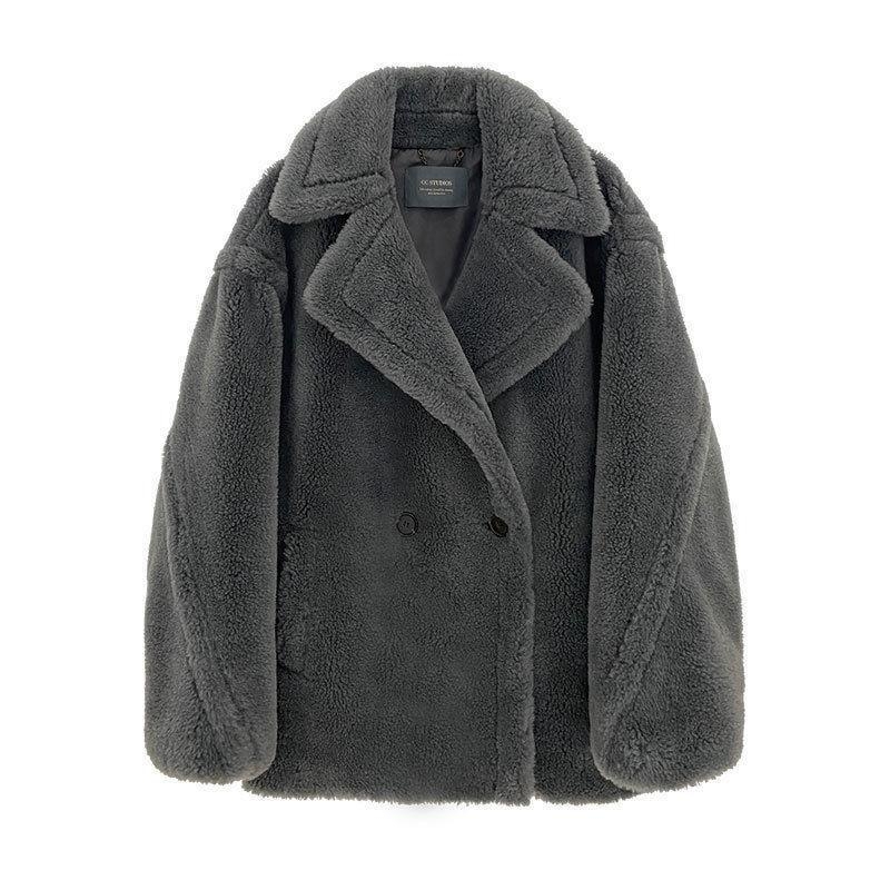 Kaput od krzna s kašmirom, kratka duljina 40–50 cm, polo ovratnik, dugi rukavi