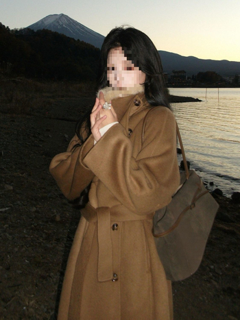 Chenille patchwork mētelis ar stāvošu apkakli, bieza audums