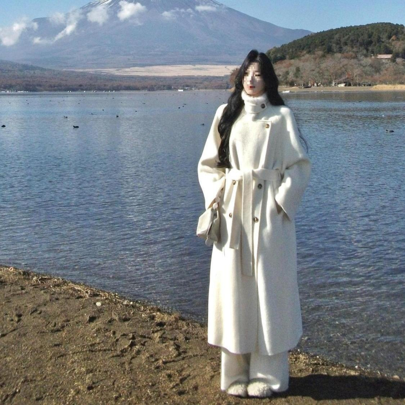 Chenille patchwork mētelis ar stāvošu apkakli, bieza audums