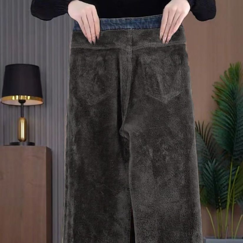 Ženske traperice visokim strukom i fleece podstava, denim od pamuka, ravni kroj, debeli materijal (visok struk; fleece podstava; denim od pamuka; debeli materijal; ravni kroj)