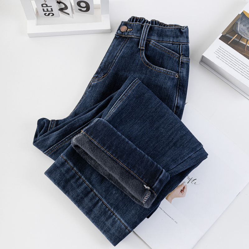 Ženske traperice s flisom, visokim strukom, ravnim krojem, pamukasti denim, jesen 2025