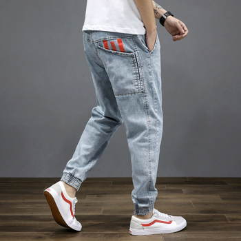 Muške traperice - Hip-hop stil, ravni kroj, srednji struk, zatvaranje špagom, denim pamuk 78%, skraćena duljina