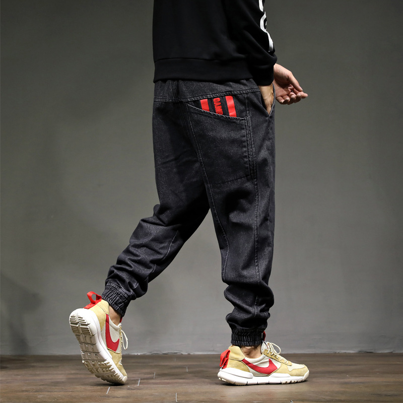Muške traperice - Hip-hop stil, ravni kroj, srednji struk, zatvaranje špagom, denim pamuk 78%, skraćena duljina