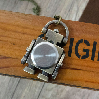 Kabatas pulksteņa kulons ar robota retro dizainu, karikatūru ciferniks, kvarca mehānisms SL68, sakausējuma korpuss