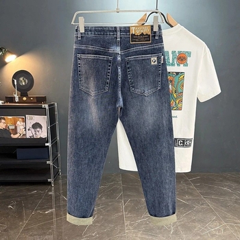 Muške traperice s izvezenim detaljima – Slim-Fit, retro ravnog kroja, zip, mikroelastični poliester