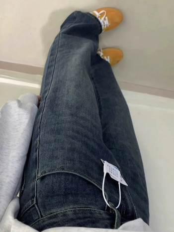 Džinsice širokih nogavica, visokim strukom, denim s 50–70% pamuka i poliester, elegantan gradski stil, jesen 2025