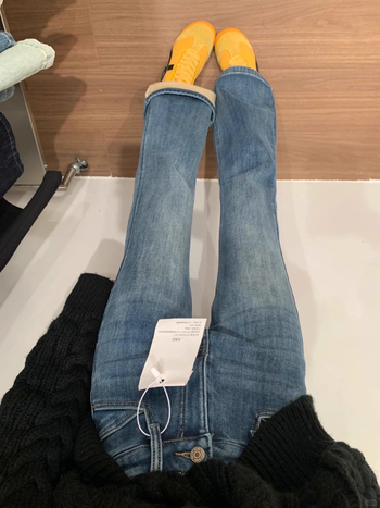 Traperice s visokim strukom, šire nogavice, denim s pamuk-polyester smjesom, debeli materijal, baršunasta podstava