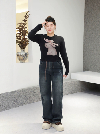 Дамски дънки с флис, висока талия, свободен силует, дебел деним с 50–70% памук и до 30% еластан, каубойски стил, зима 2025