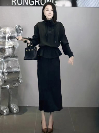 Pamukasti dvodjelni set: top s dugim rukavom i suknja visokog struka, korejski stil casual, gradski svakodnevni stil, jesen 2024