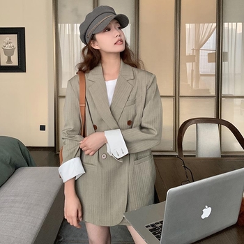 Ženski kostim s suknjom u prugama, proljeće 2024, tkanina pamuk-poliester, vlakno poliester, dugi rukavi, poslovni ležerni stil