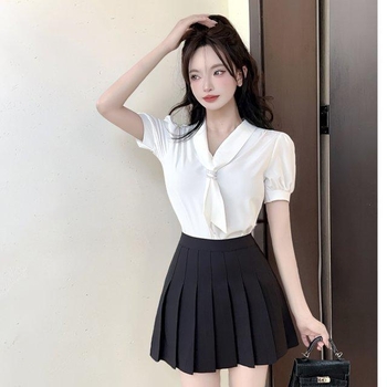 Divdaļīgs biroja komplekts: top ar īsām piedurknēm un plisēta svārka, Chenille audums ar elastānu 50–70%, biroja stils, pavasaris 2025