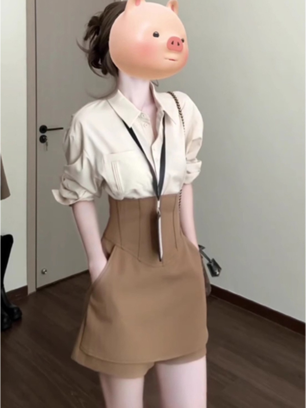 Dvodjelni casual kostim s košulom i visokim pojasom, set suknja-pantalone, proljeće 2025, dugi rukavi, stil kraljevske sestre