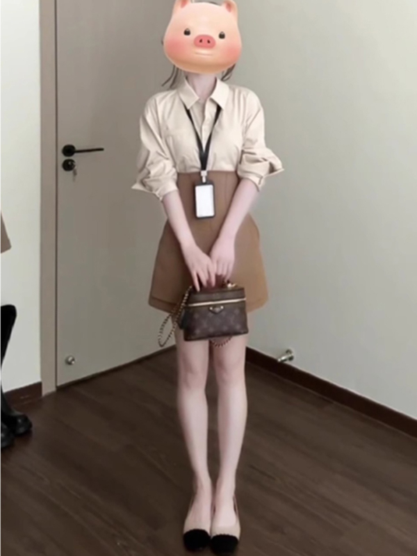 Dvodjelni casual kostim s košulom i visokim pojasom, set suknja-pantalone, proljeće 2025, dugi rukavi, stil kraljevske sestre