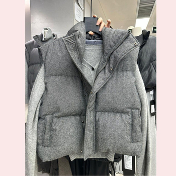 Ženski bezrukavni prsluk s polo ovratnikom, Chenille tkanina, ispun od imitacijske svile i pamuka, prednji zatvarač, redovna duljina