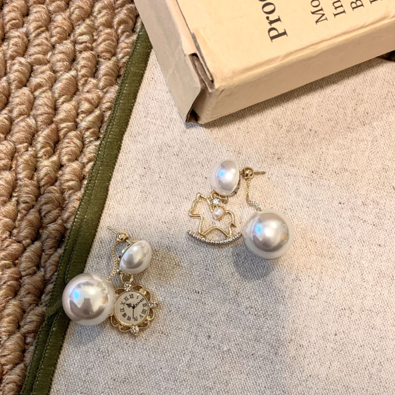 Cercei Qingzhi – aliaj, formă inimă și geometrică, placare electrolitică, tijă din titan