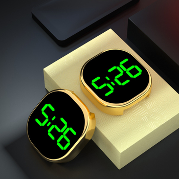 Ηλεκτρονικό ρολόι εσωτερικού αυτοκινήτου με φωτιζόμενη οθόνη, παγκόσμια ώρα και ημερομηνία (Ηλεκτρονικός μηχανισμός κίνησης; οβάλ καντράν; περίβλημα από κράμα; κεραμικός ιμάντας)