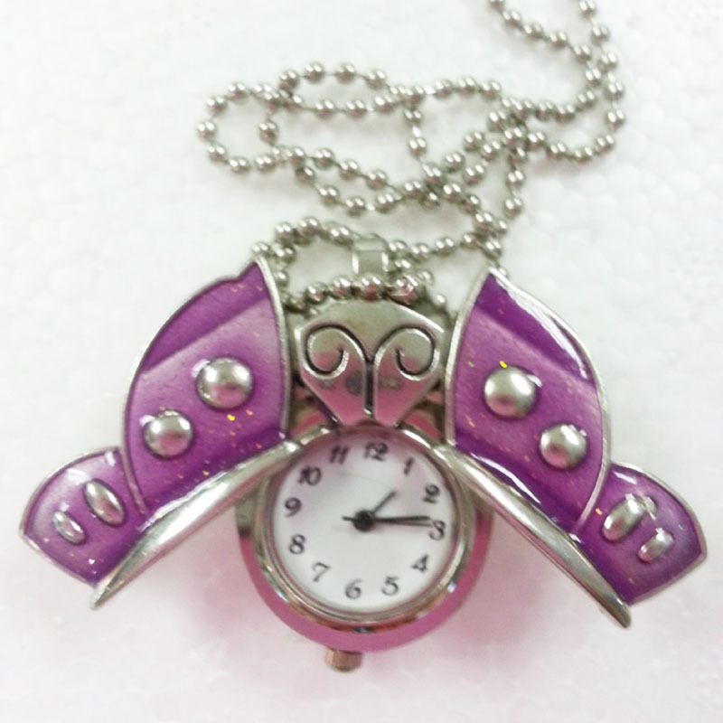 Pillangó motívumos zsebóra medál, retro dizájn, kvarc Huachen mozgás, analóg kijelző, három mutató, világidő, ötvözet tokozás