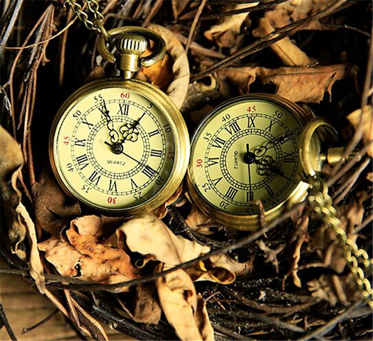 Ρολόι τσέπης με μηχανισμό Quartz, κάσα από κράμα ψευδαργύρου, λουράκι από κράμα, κυκλικός καντράν με ρωμαϊκούς αριθμούς και κρεμαστή αλυσίδα