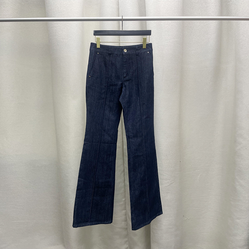 Ženski denim set — uski kroj jakne s ovratnikom odijela i dugim rukavima, 80–90% pamuka, dvodjelni denim set