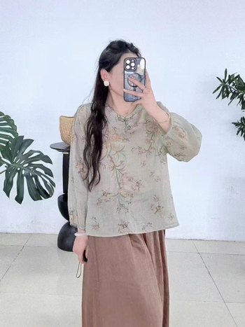 Hanfu čaj haljina od ramije s teškom izvezenom ukrasom, V-izrez s kosim reverom, 3/4 rukavi, 95% ramije, ljeto 2025