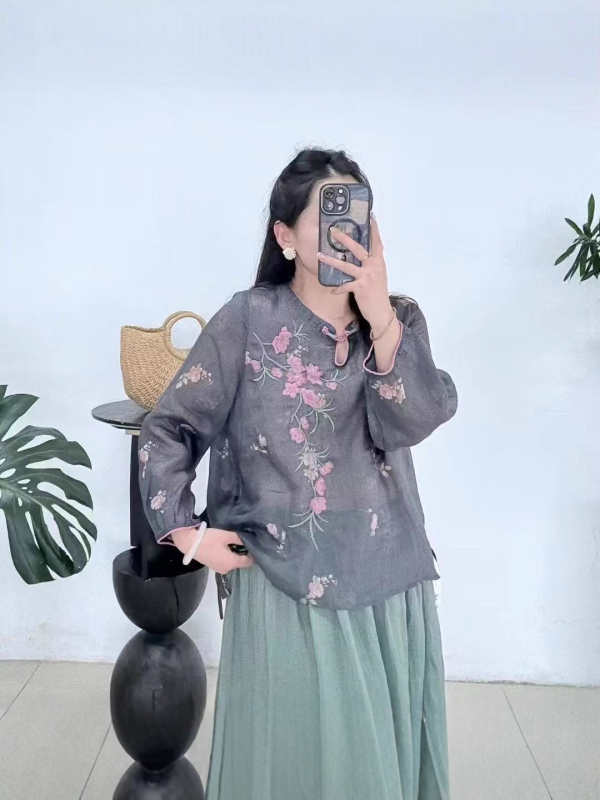 Hanfu čaj haljina od ramije s teškom izvezenom ukrasom, V-izrez s kosim reverom, 3/4 rukavi, 95% ramije, ljeto 2025