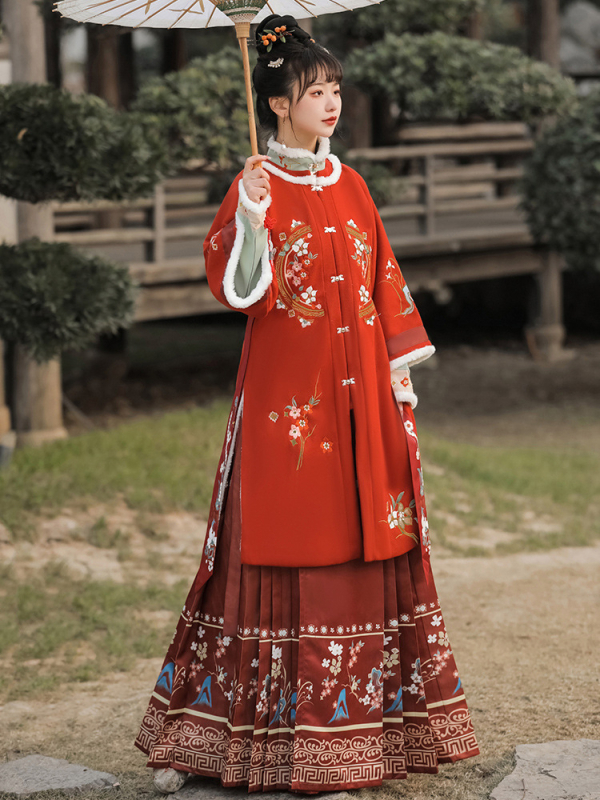 Női Hanfu szett: 90–95% pamut, hímzés, kerek nyakú dzseki álló gallérral és Mamian szoknya, Cicada Pei