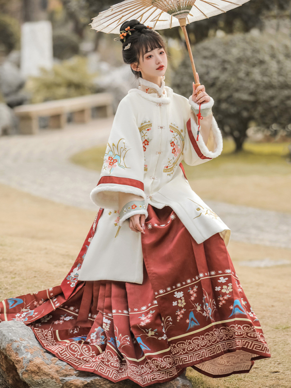 Hanfu set pre ženy z bavlny s okrúhlym výstrihom a sukňou Mamian, vyšívaný, látka 90–95% bavlny, vhodný pre Hanfu, zima 2022