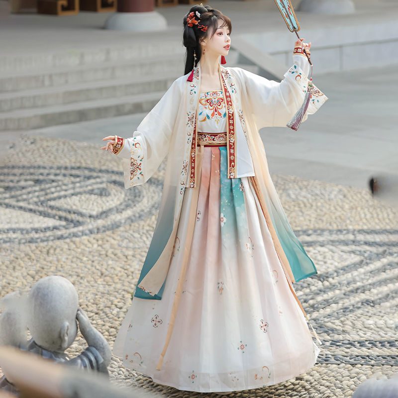 Felnőtt Hanfu szett – chiffon, 30–50% poliészter, hímzett pillangó és jade motívumokkal, keresztezett galléros derékig érő kabát