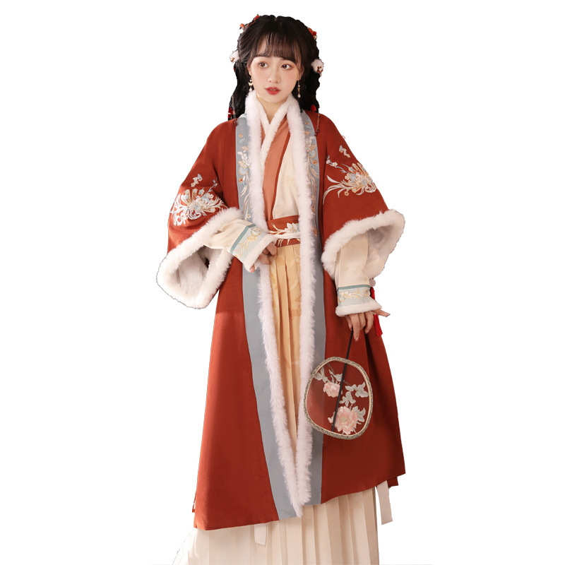 Hanfu női téli szett hosszú kabáttal és pliszírozott szoknyával - poliészter-pamut keverék, pamut tartalom 30-50%, 2023 tavasz