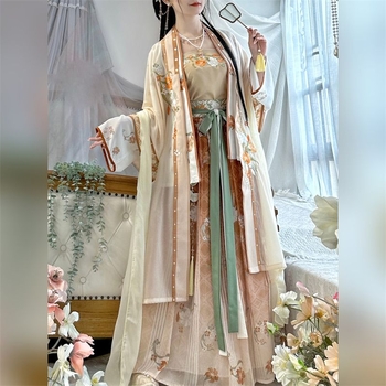 Song-dinasztia Hanfu hímzett derékig érő öt darabos készlet, sifon anyag, poliészter 30–50%