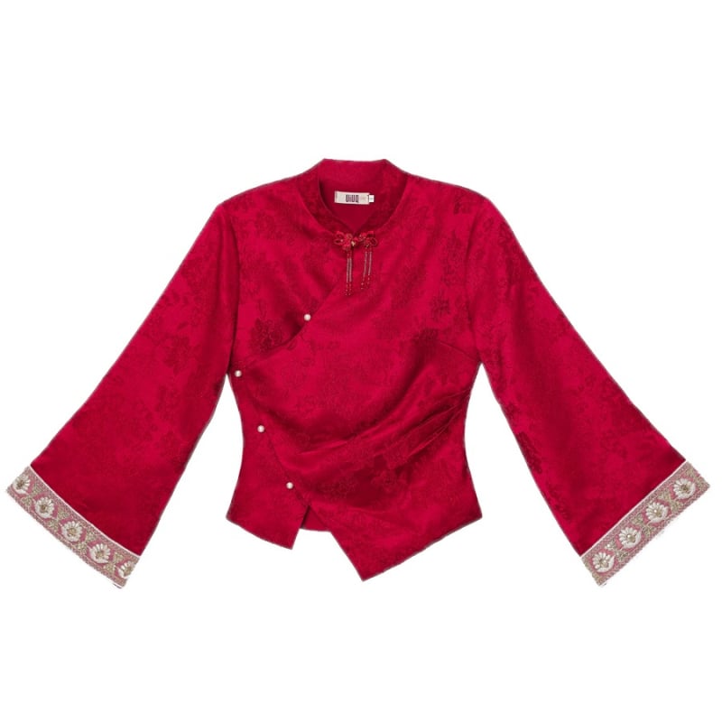 Bevont jacquard felső és szoknya készlet disz koronggombokkal, pamut-poliészter keverék, poliészter tartalom 30% alatt, univerzális modell