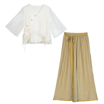 Hímzett Hanfu felső és nadrágokból álló két részes készlet, ferde záródás kötözött gombokkal, ¾ ujjú, fő anyag: kecskebőr; anyag neve: pamutfonal