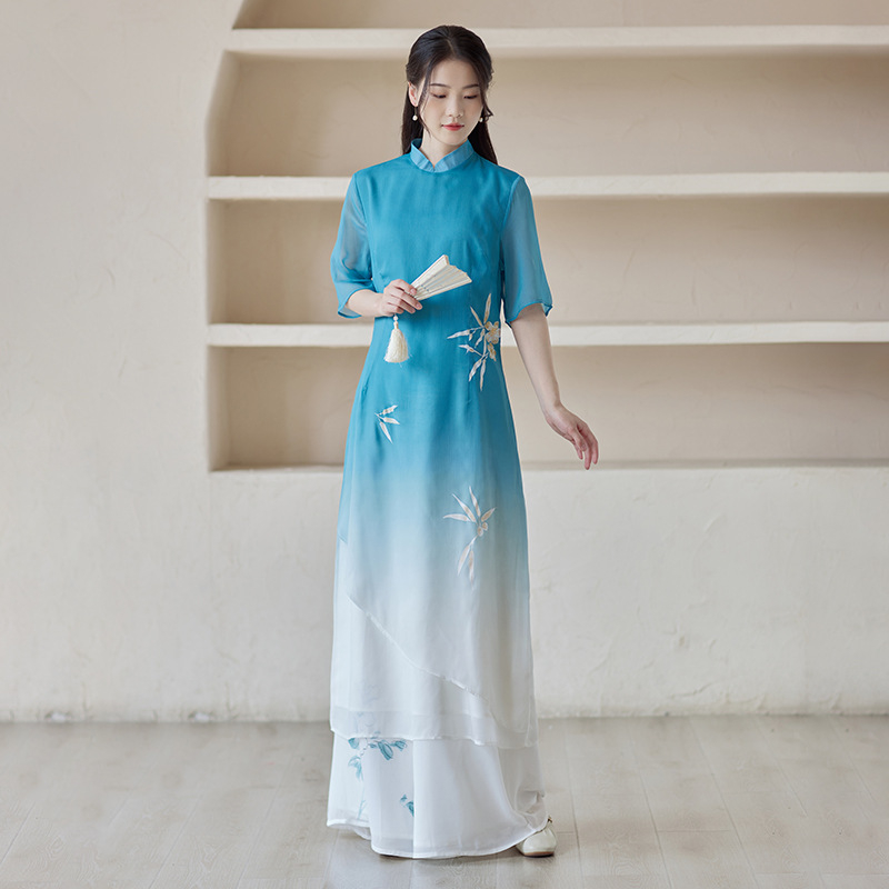 Chiffon rövid ujjú ruha hímzéssel, retro kínai stílus, poliészter keverék 30–50% (2023 tavasz)