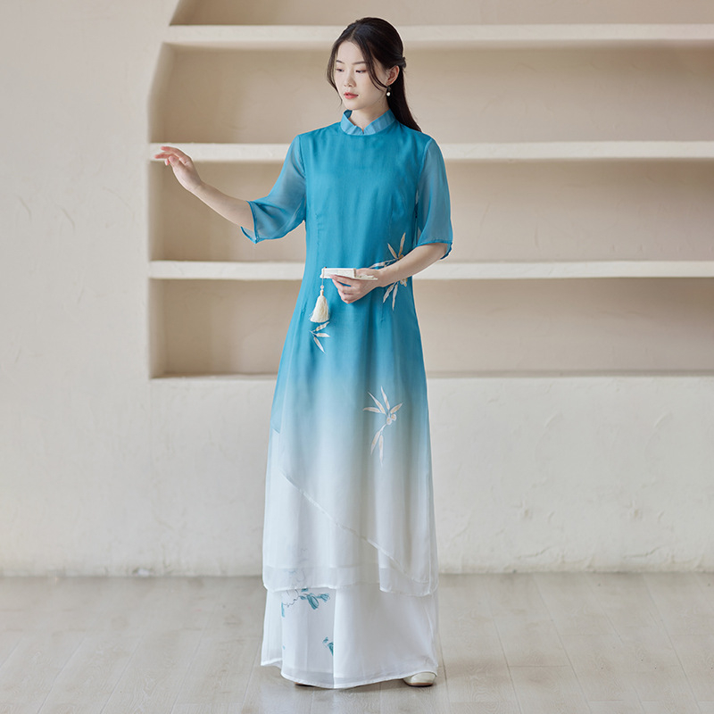 Chiffon rövid ujjú ruha hímzéssel, retro kínai stílus, poliészter keverék 30–50% (2023 tavasz)