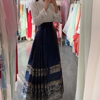 Hanfu szoknya drótos anyagból, meleg pecsételési részlettel, ihlette a Han-dinasztia