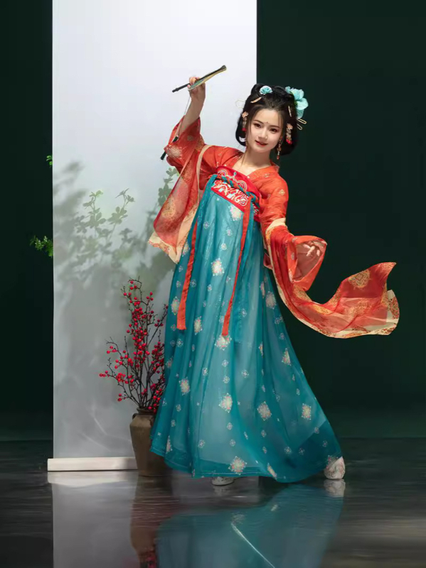Hanfu-inšpirované dámske letné šaty, chiffon, spandex 90–95%, tie-dye, jednovrstvá konštrukcia do pása