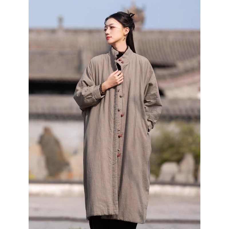 Női téli pamutkabát, tömött quiltelt bélés, koronggombos részlet, laza, hosszú fazon, 80–90% pamut