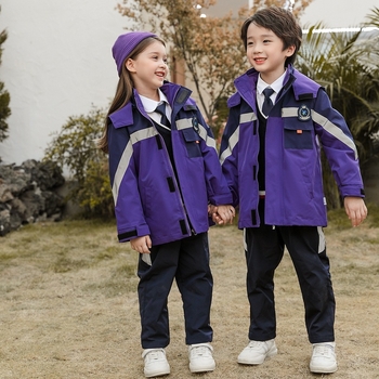 Qu Tiya iskolai sportruházat szett levehető dzsekivel, pamut anyag, 90–95% pamut tartalom, 2023 tavasz