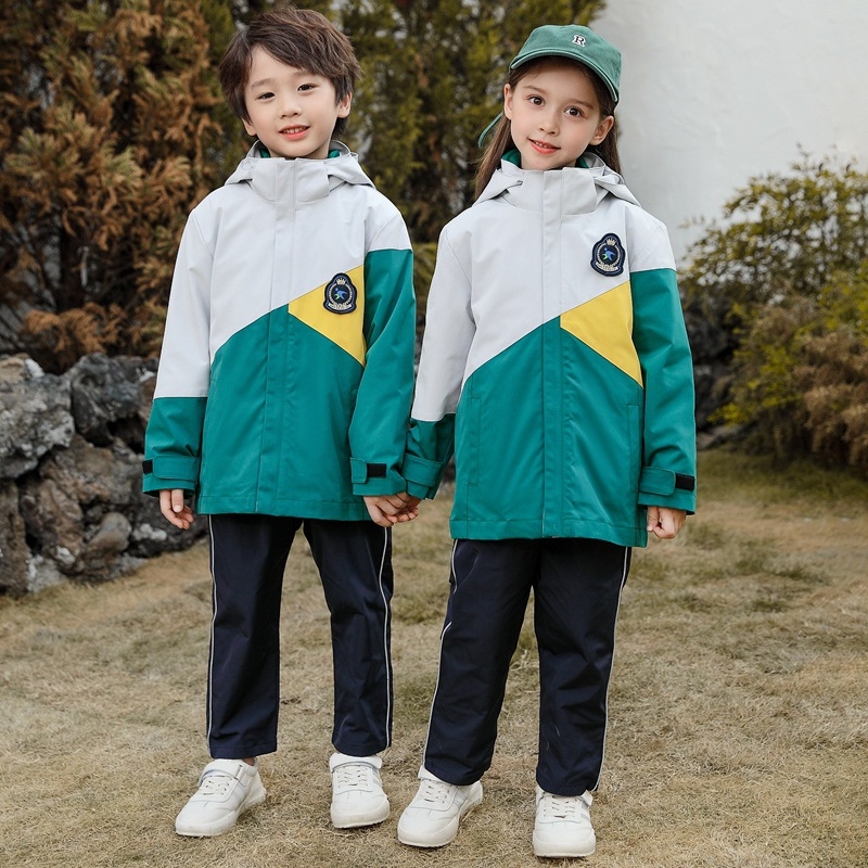 Qu Tiya iskolai sportruházat szett levehető dzsekivel, pamut anyag, 90–95% pamut tartalom, 2023 tavasz