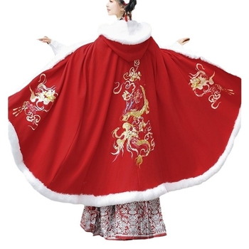Ženski Hanfu zimski ogrtač, duga kapuljača s flis podstavom, izvezen, od poliestera; glavni materijal 80–90% poliestera, sekundarni materijal <30%