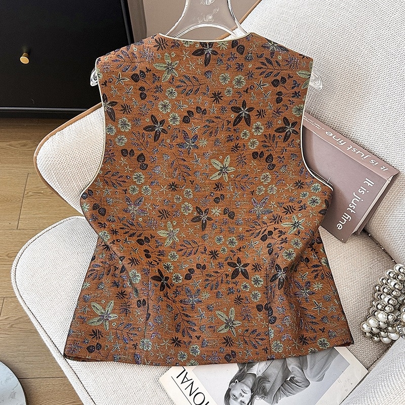 Ханфу топ с флорална жакардова бродерия, малък кръгъл деколте, джоб — памук-полиестер смес; Основна тъкан: полиестер; Всесезонно; Съдържание на полиестер: под 30%