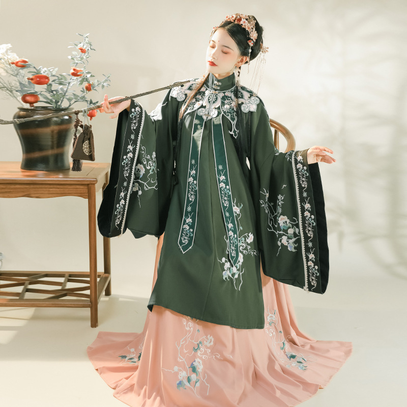 Hanfu ženski drevni kostim s visokim ovratnikom i preklopnim prednjim zatvaračem, rameni u oblaku, chenille tkanina s elastanom, proljetno izdanje 2023, udio glavne tkanine <30%
