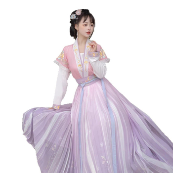 Tang stil Hanfu top do struka, proljeće-jesen dizajn, izlazi 2022. jeseni, 90–95% poliestera, sekundarni materijal do 30%