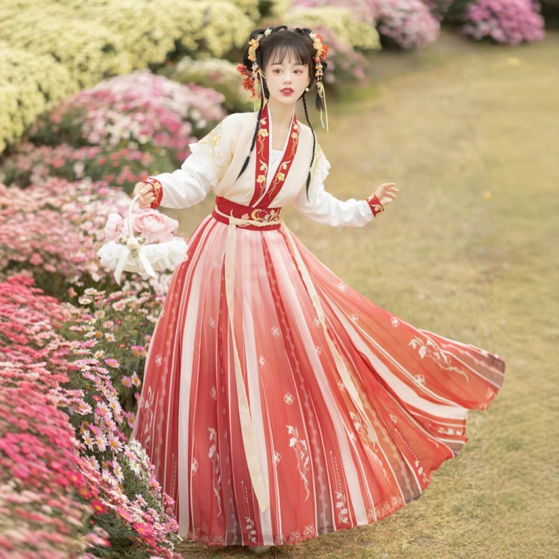 Tang stil Hanfu top do struka, proljeće-jesen dizajn, izlazi 2022. jeseni, 90–95% poliestera, sekundarni materijal do 30%
