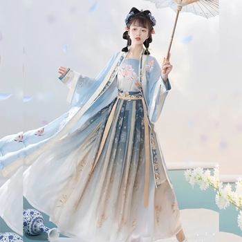 Hanfu női ruhaszett hímzéssel, poliészter anyag, 70–80% poliészter, 2023 tavasz