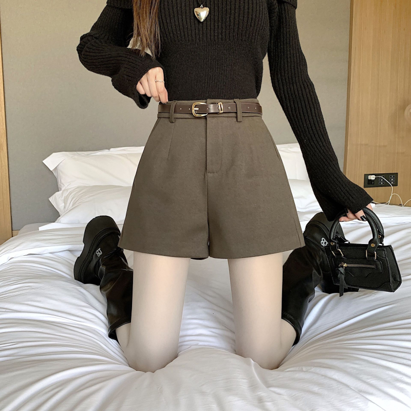 Gyapjú–polieőszter keverék széles lábú nadrág, 3/4 hossz, magas derék, vastag téli anyag; poliészter 50–70%