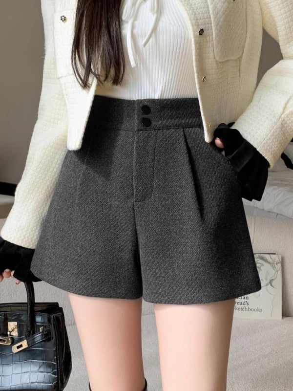 Női koreai stílusú magas derekú, 3/4 hosszúságú egyenes szabású nadrág, poliészter (95%+), durva plüss szövés, mikroelasztikusság, gombok