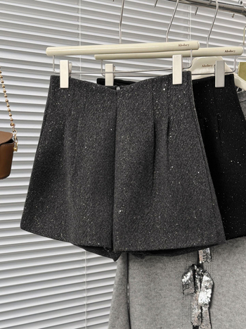 Női vastag műgyapjú anyagú széleslábú 3/4-es nadrág, magas derék, poliészter-keverék