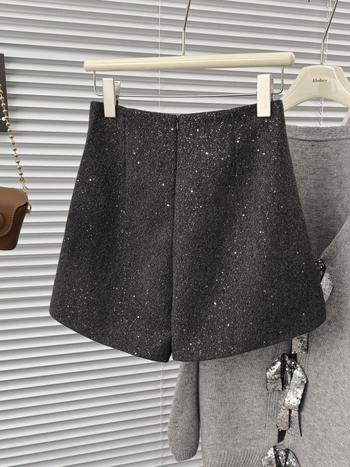 Női vastag műgyapjú anyagú széleslábú 3/4-es nadrág, magas derék, poliészter-keverék